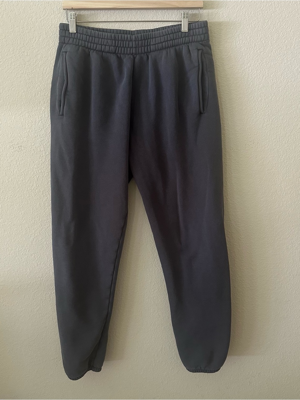 Outdoor Voices Charcoal Jogger Sweatpants Women’s size Medium